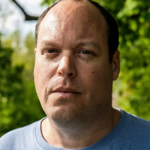 Lavie Tidhar